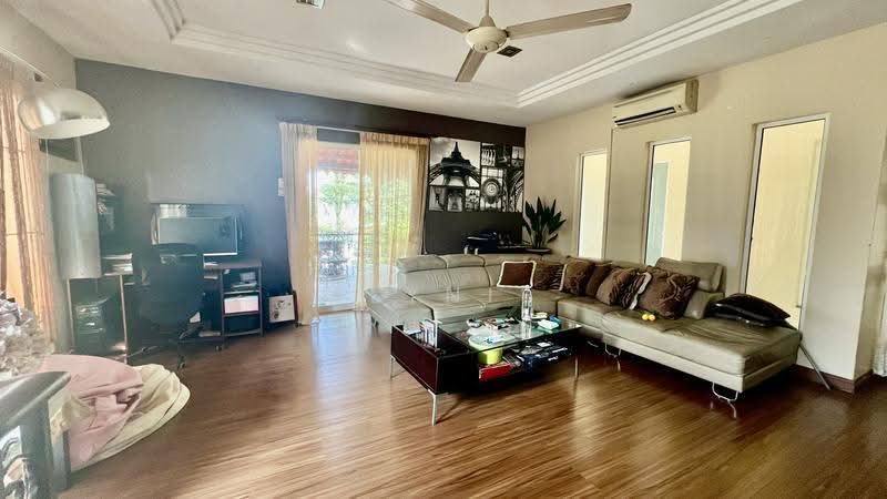 Bungalow House untuk Dijual di Saujana Impian (Kajang) - Dlynie Ooi - Living Room - PropertyGuru.com.my