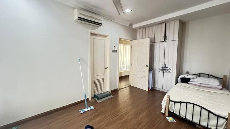 Bungalow House untuk Dijual di Saujana Impian (Kajang) - Dlynie Ooi - Bedroom - PropertyGuru.com.my