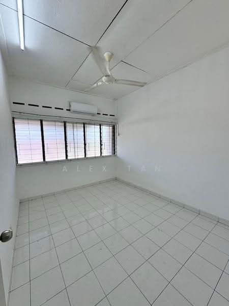 2-storey Terraced House for Rent in Taman Kolam Air (Johor Bahru) - ALEX TAN - PropertyGuru.com.my