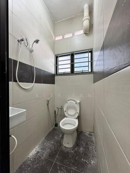 2-storey Terraced House for Rent in Taman Kolam Air (Johor Bahru) - ALEX TAN - PropertyGuru.com.my