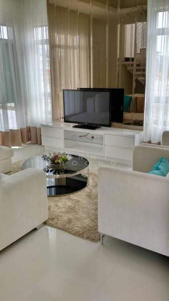 Bungalow House for Rent in Seremban (Negeri Sembilan) - Jenny Choong - Living Room - PropertyGuru.com.my