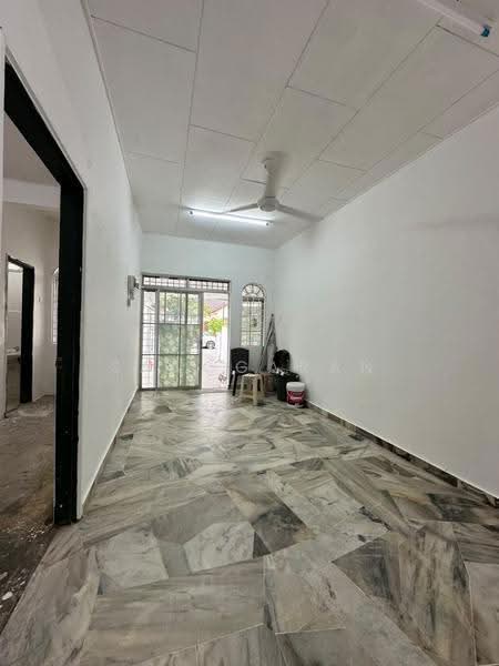 Rumah Teres 1-Tingkat untuk Disewa di Kulim (Kedah) - Sanggaran Muniandy - Living Room - PropertyGuru.com.my