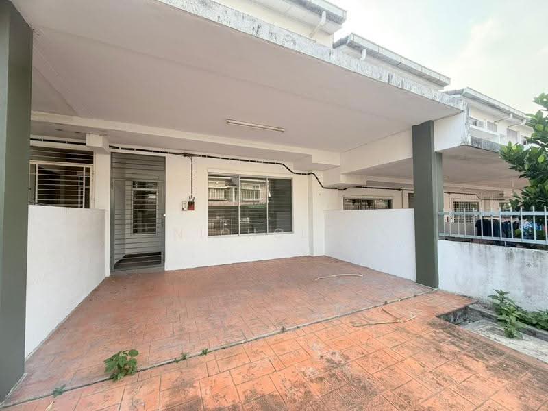 2-storey Terraced House for Sale in Semenyih (Selangor) - Nicholas Lim - Exterior - PropertyGuru.com.my