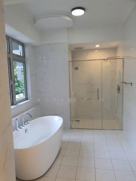 Kondominium untuk Disewa di Bayu Angkasa - Calvin Poh - Bathroom - PropertyGuru.com.my