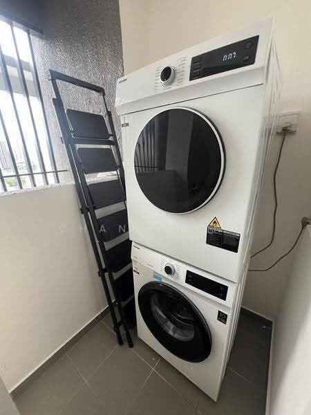 Kediaman Servis untuk Dijual di D'Ivo - Chan Chong Liang - Balcony - PropertyGuru.com.my