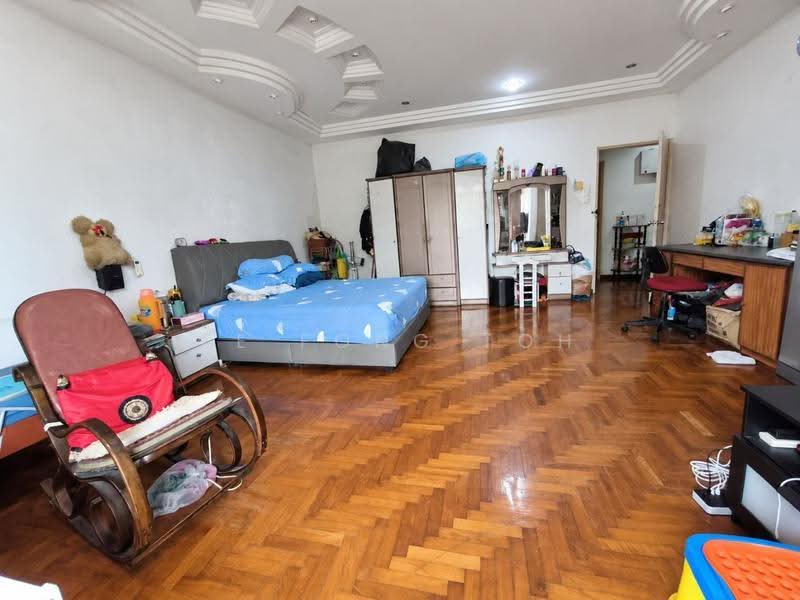 Rumah Teres 2-Tingkat untuk Dijual di Taman Daya (Johor Bahru) - Ee Fong Toh - Bedroom - PropertyGuru.com.my