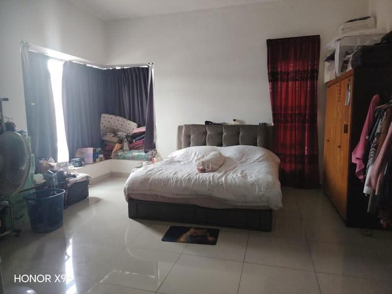 Rumah Teres 2-Tingkat untuk Dijual di Taman Seri Austin (Tebrau) - Abu Mansur - Bedroom - PropertyGuru.com.my