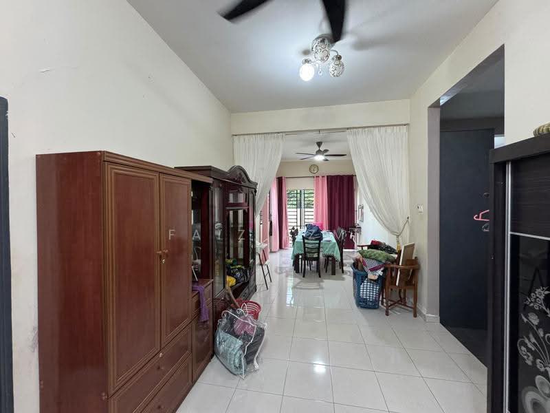 Semi-Detached House for Sale in Kuantan (Pahang) - Faiz Azmi - Living Room - PropertyGuru.com.my