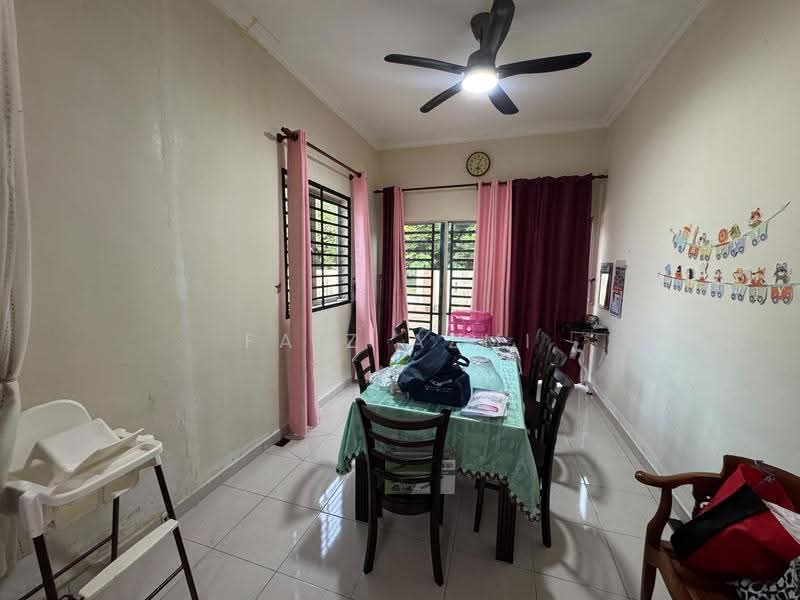 Semi-Detached House for Sale in Kuantan (Pahang) - Faiz Azmi - Dining Room - PropertyGuru.com.my