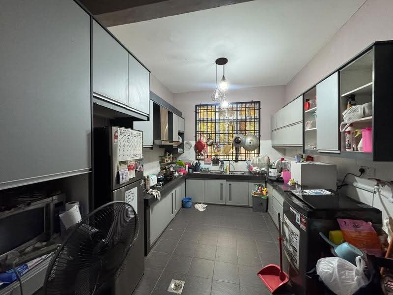 Semi-Detached House for Sale in Kuantan (Pahang) - Faiz Azmi - Kitchen - PropertyGuru.com.my