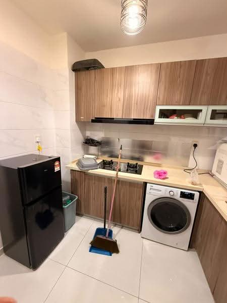 Service Residence for Sale at Country Garden Central Park - M Aidil - Kitchen - PropertyGuru.com.my