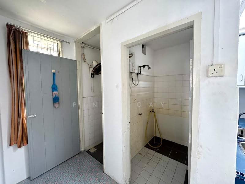 1-storey Terraced House for Sale in Tanjung Tokong (Penang) - Ping Koay - Bathroom - PropertyGuru.com.my
