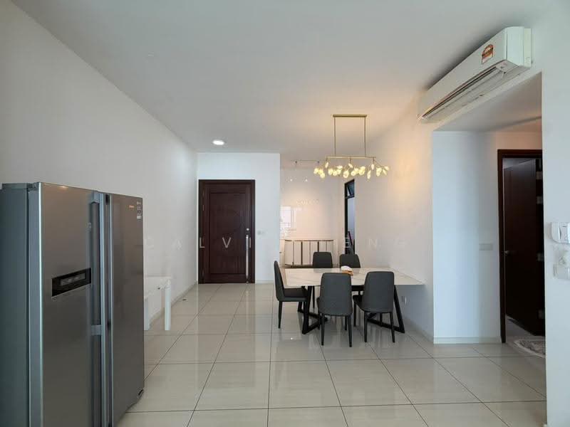 Condominium for Sale at Queens Residences Q1 @ Queens Waterfront - Calvin Teng - Dining Room - PropertyGuru.com.my