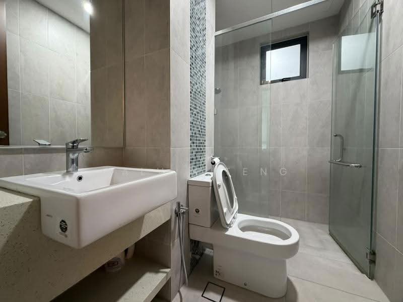 Condominium for Sale at Queens Residences Q1 @ Queens Waterfront - Calvin Teng - Bathroom - PropertyGuru.com.my