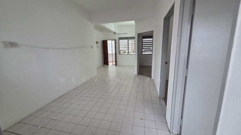 Condominium for Sale at Edgecumbe Court - Mervyn Seah - Interior - PropertyGuru.com.my