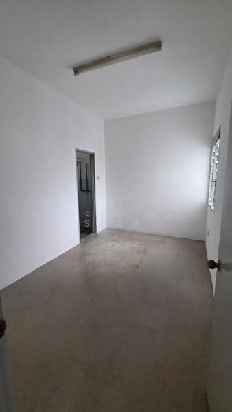 Condominium for Sale at Edgecumbe Court - Mervyn Seah - Interior - PropertyGuru.com.my