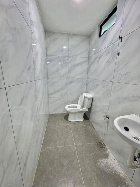 Rumah Teres 2-Tingkat untuk Dijual di Permas Jaya (Johor Bahru) - Ivy Low - Bathroom - PropertyGuru.com.my