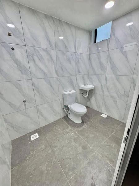 Rumah Teres 2-Tingkat untuk Dijual di Permas Jaya (Johor Bahru) - Ivy Low - Bathroom - PropertyGuru.com.my