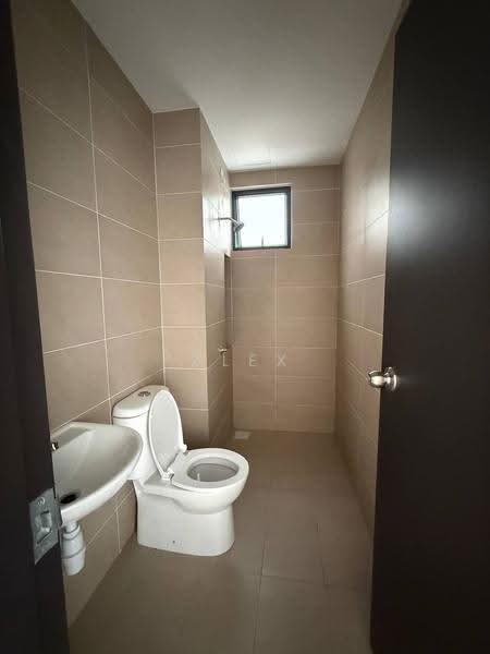 Kediaman Servis untuk Dijual di RESIDENSI IDAMAN RIA - Alex How - Bathroom - PropertyGuru.com.my