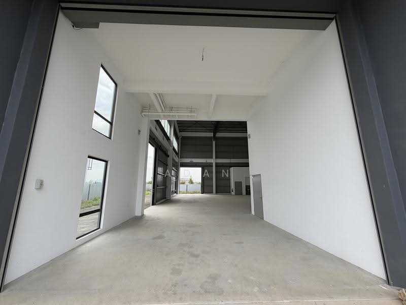 Semi-D Factory for Rent in Sungai Buloh (Selangor) - Adan Soh - Interior - PropertyGuru.com.my