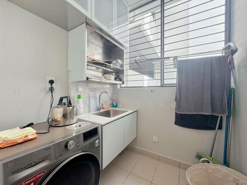 Condominium for Sale at Queens Residences Q1 @ Queens Waterfront - Calvin Teng - Interior - PropertyGuru.com.my