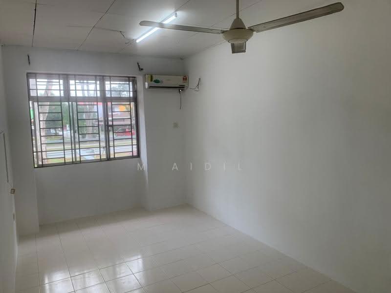 2-storey Terraced House for Sale in Bandar Putra Kulai (Kulai) - M Aidil - Interior - PropertyGuru.com.my