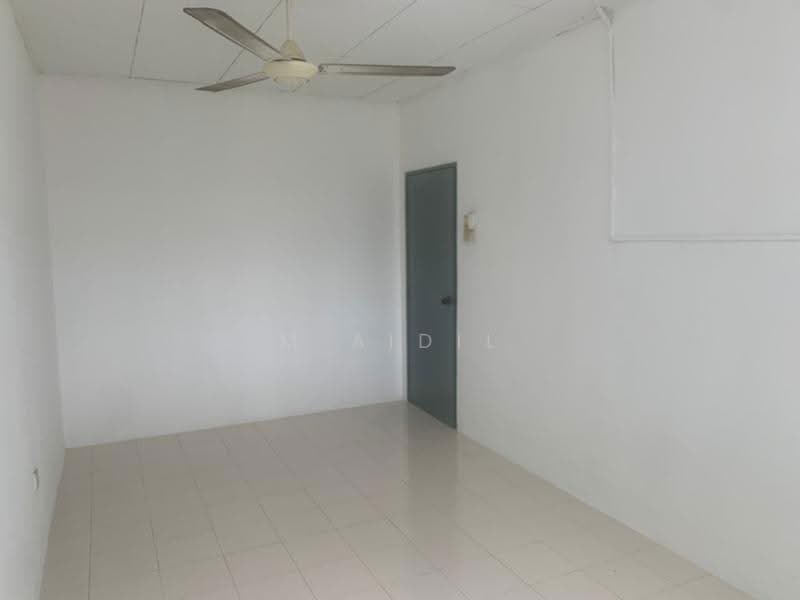 2-storey Terraced House for Sale in Bandar Putra Kulai (Kulai) - M Aidil - Interior - PropertyGuru.com.my