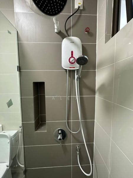 Condominium for Rent at PARC Regency (Residensi Masai) - Alex How - Bathroom - PropertyGuru.com.my