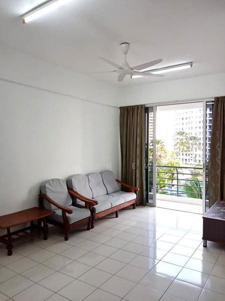 Kondominium untuk Disewa di Putra Place Condominium - Edwin Ewe - Living Room - PropertyGuru.com.my