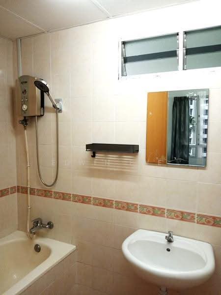 Kondominium untuk Disewa di Putra Place Condominium - Edwin Ewe - Bathroom - PropertyGuru.com.my