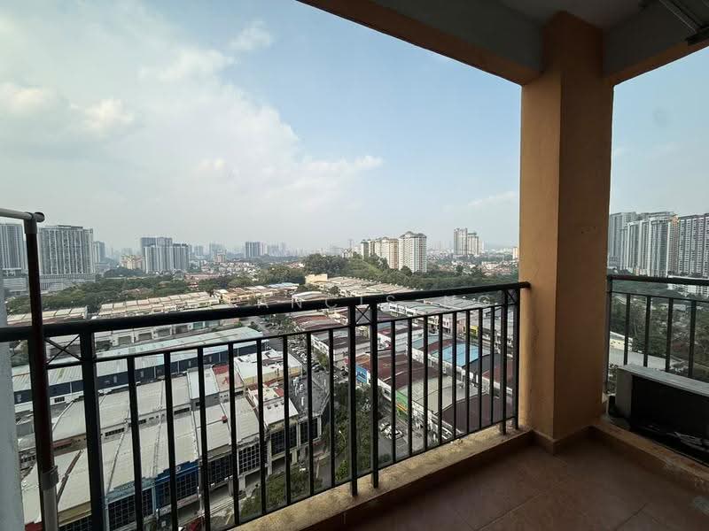 Kediaman Servis untuk Disewa di OUG Parklane - Francis Ng - Balcony - PropertyGuru.com.my