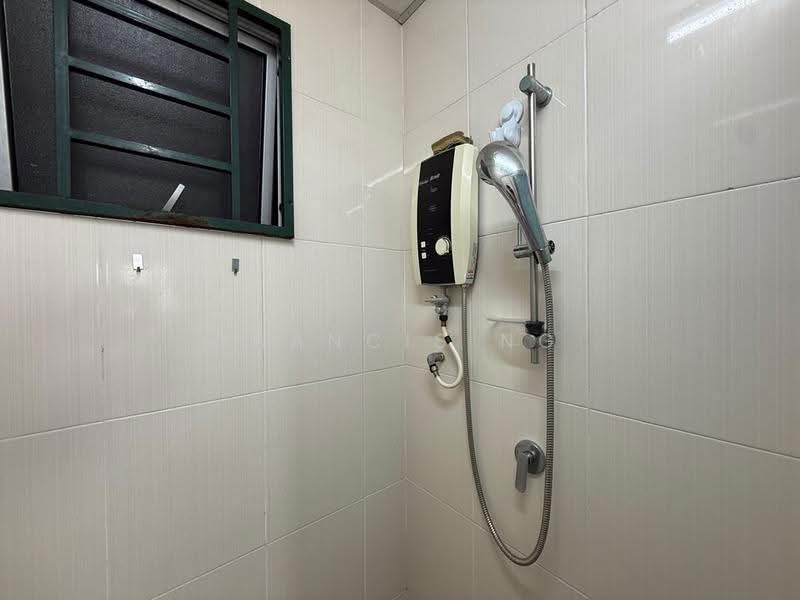 Kediaman Servis untuk Disewa di OUG Parklane - Francis Ng - Bathroom - PropertyGuru.com.my