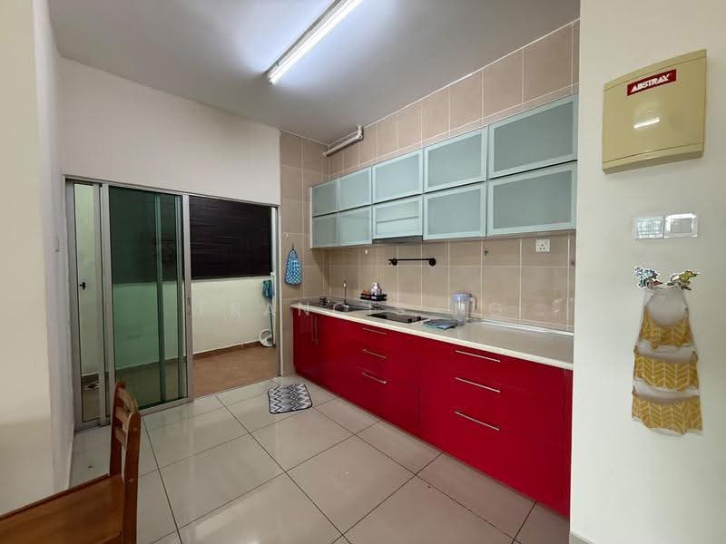 Kediaman Servis untuk Disewa di OUG Parklane - Francis Ng - Kitchen - PropertyGuru.com.my