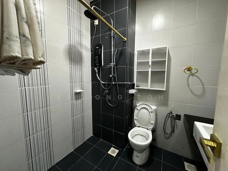 Pangsapuri untuk Dijual di Horizon Residence (Dwi Mutiara) - Ee Fong Toh - Bathroom - PropertyGuru.com.my