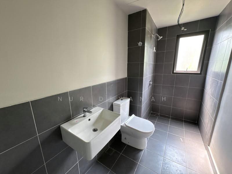 Condominium for Sale at Myra Cove - Nur Diyanah - Bathroom - PropertyGuru.com.my