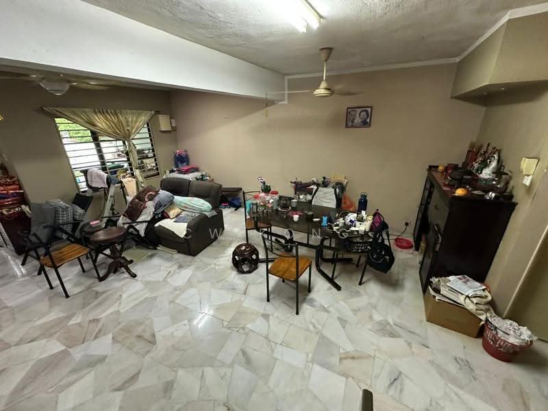 Rumah Teres untuk Dijual di Usj 2 (Subang Jaya) - CW Kong - Living Room - PropertyGuru.com.my