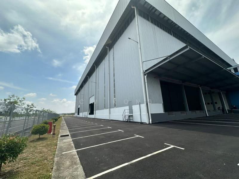 Warehouse for Rent in Klang (Selangor) - CW Kong - Exterior - PropertyGuru.com.my