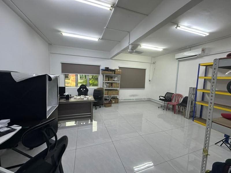 Shop for Sale in Chow Kit (KL City Centre) - CW Kong - Interior - PropertyGuru.com.my