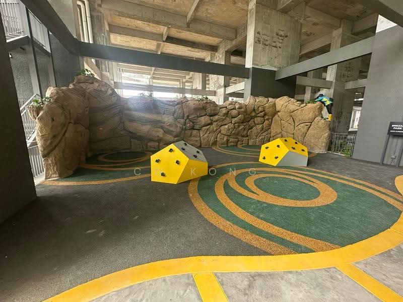 Kondominium untuk Dijual di Brezza Hill - CW Kong - PropertyGuru.com.my