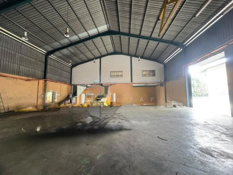 Warehouse for Rent in Kampung Sungai Buloh (Sungai Buloh) - Belle Yap - Interior - PropertyGuru.com.my