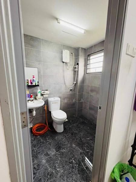 Pangsapuri untuk Disewa di Vista Sungai Ramal - Deeya Yusof - Bathroom - PropertyGuru.com.my