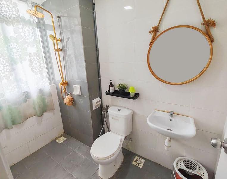 Apartment for Rent at Residensi Rumpun Bahagia (Residensi Melaka Tengah 1) - Phang Seow Ling - Bathroom - PropertyGuru.com.my