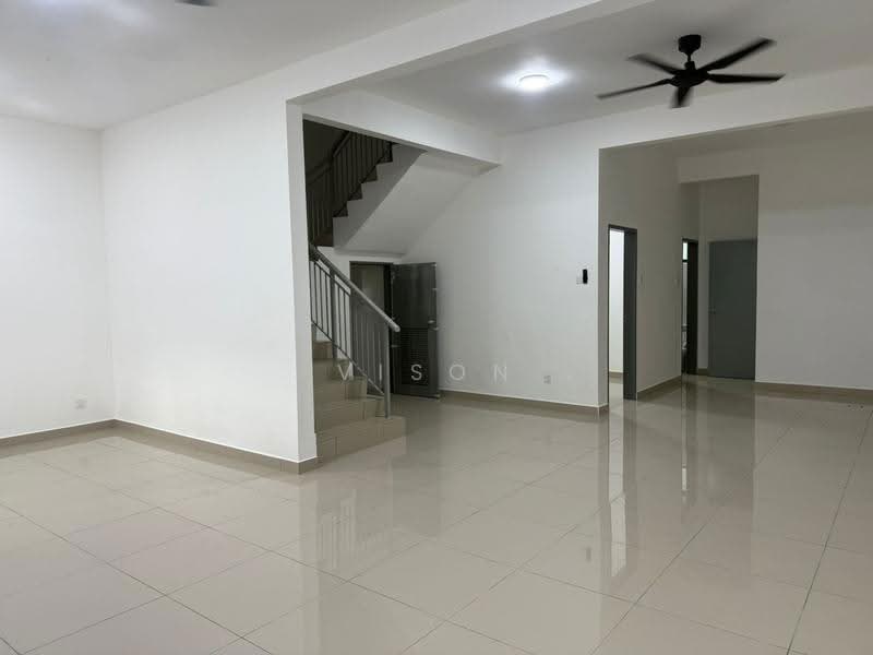 Rumah Teres 2-Tingkat untuk Disewa di Tebrau (Johor) - Vison Foo - Living Room - PropertyGuru.com.my