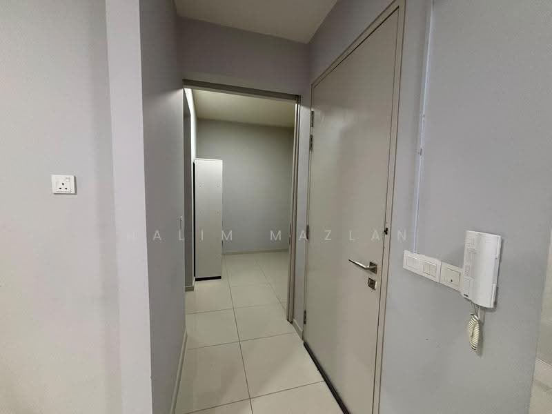Kediaman Servis untuk Disewa di Serini Melawati - Halim Mazlan - Corridor - PropertyGuru.com.my