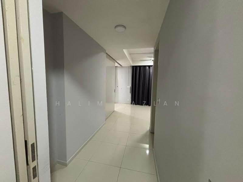 Kediaman Servis untuk Disewa di Serini Melawati - Halim Mazlan - Corridor - PropertyGuru.com.my