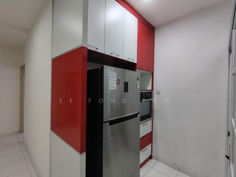 Rumah Teres 2-Tingkat untuk Dijual di Setia Tropika (Johor Bahru) - Ee Fong Toh - Kitchen - PropertyGuru.com.my