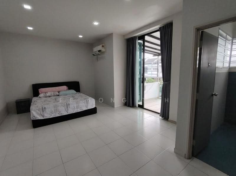 Rumah Teres 2-Tingkat untuk Dijual di Setia Tropika (Johor Bahru) - Ee Fong Toh - Bedroom - PropertyGuru.com.my