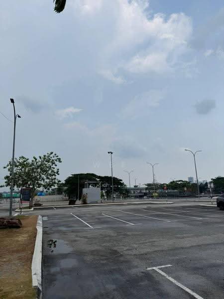 Shop for Sale in Taman Sutera Utama (Skudai) - Wee Howe - Car Park - PropertyGuru.com.my