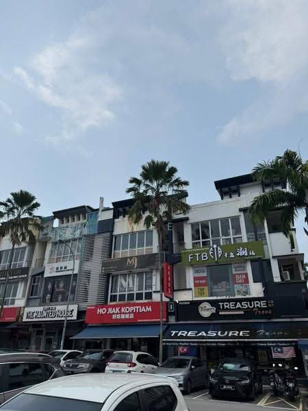 Shop for Sale in Taman Sutera Utama (Skudai) - Wee Howe - Exterior - PropertyGuru.com.my