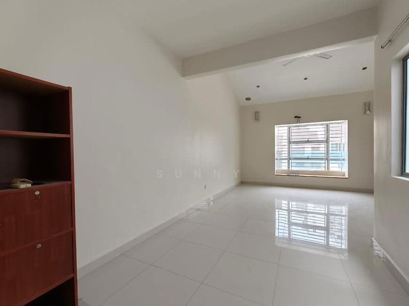 Rumah Teres 2.5-Tingkat untuk Dijual di Seri kembangan (Seri Kembangan) - Sunny Chien - PropertyGuru.com.my